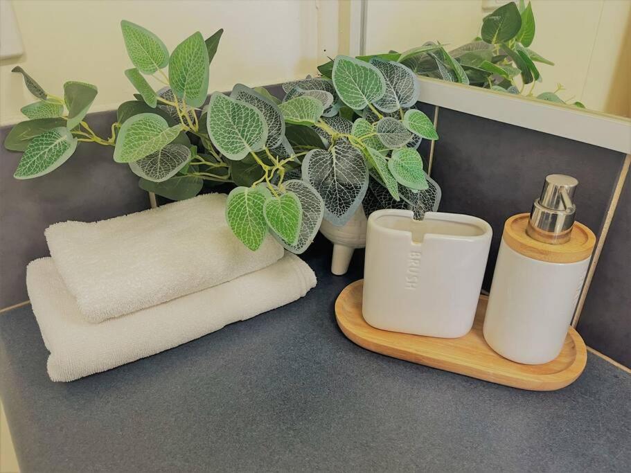 Three Palms Apartments Unit 2 Έσπερανς Εξωτερικό φωτογραφία